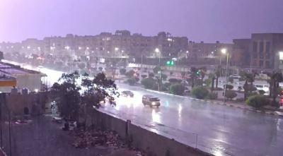 أمطار رعدية تضرب الغردقة.. رفع الاستعدادات وتحذيرات لقائدي السيارات