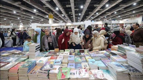 بدء العدّ التنازلي لانتهاء معرض القاهرة الدولي للكتاب