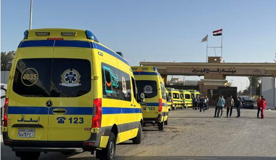 بدء نقل المرضى الفلسطينيين من قطاع غزة إلى مصر لتلقي العلاج.. غدا