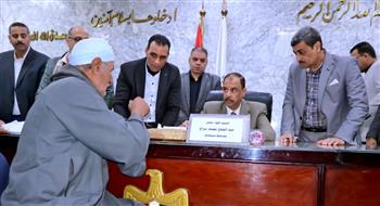   محافظ سوهاج يعقد اللقاء الجماهيري الأسبوعي 