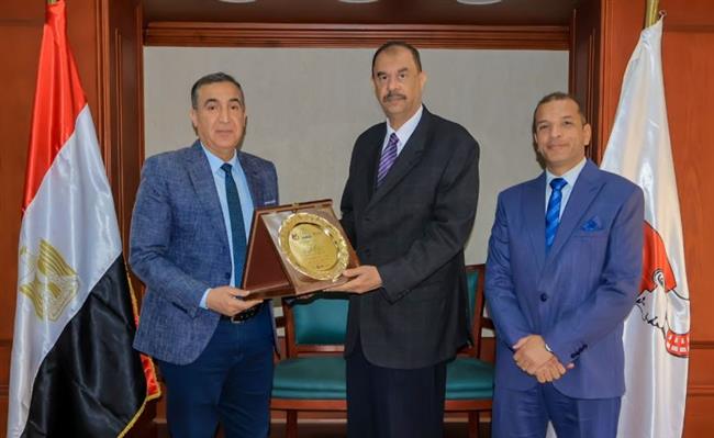 محافظ سوهاج يستقبل رئيس الهيئة العامة للخدمات البيطرية