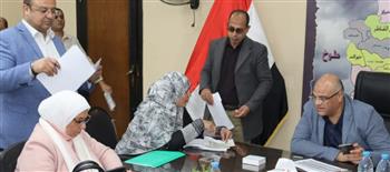   محافظ القليوبية يعقد اللقاء الأسبوعي لحل مشكلات مدن شبين القناطر والخانكة والخصوص