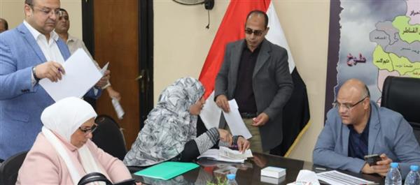 محافظ القليوبية يعقد اللقاء الأسبوعي لحل مشكلات مدن شبين القناطر والخانكة والخصوص