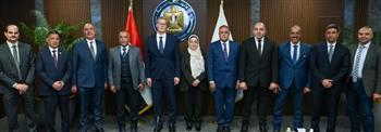 وزير البترول يعتمد الموازنات الاستثمارية لشركتي الإسكندرية والعامرية للبترول 2026–2027