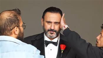 أكرم حسني يشارك في حملة إعلانية ويستعد لمسلسل إذاعي جديد