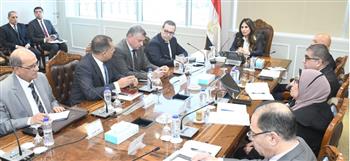   في أول اجتماع.. وزيرة الإسكان تتابع موقف تنفيذ "حياة كريمة"