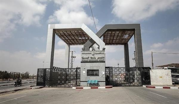 حماس: الاحتلال لا يزال يضع العراقيل أمام المسافرين عبر معبر رفح من الجانب الفلسطيني