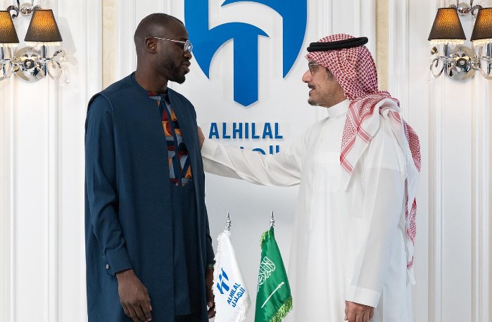 الهلال يعلن تجديد عقد كوليبالي حتى 2027