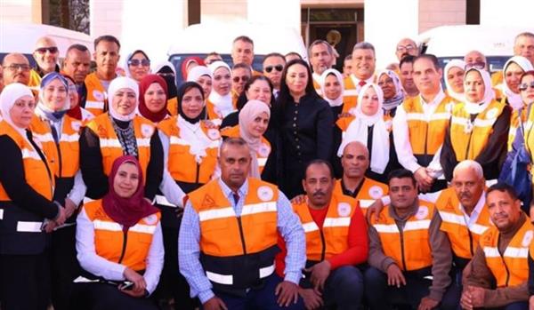 وزيرة التضامن تشهد اصطفاف فرق التدخل السريع والهلال الأحمر لتعزيز الاستجابة للمشردين