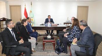   وزير الزراعة يبحث مع الدنمارك تعزيز الاستثمارات في الإنتاج الحيواني والطب البيطري