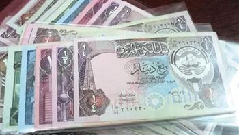   استقرار ملحوظ في سعر الدينار الكويتي وسط متابعة لحركة التداول