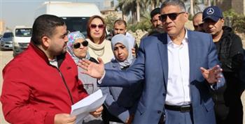 محافظ الجيزة يتفقد أعمال تطوير ورصف طرق المنطقة الصناعية بأبو رواش