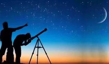 رؤية الهلال أم الحساب الفلكي.. كيف يُعلن بداية رمضان؟