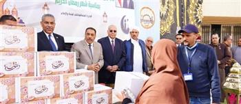   الزراعة تدعم الأسر الأولى بالرعاية بمطروح بـ2000 كرتونة مواد غذائية بمناسبة شهر رمضان