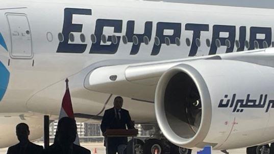 رئيس الوزراء يتفقد أول طائرة من طراز Airbus A350-900 بأسطول الناقل الوطني