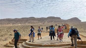  وفود سياحية من 4 دول أوروبية تزور المناطق الأثرية بالمنيا