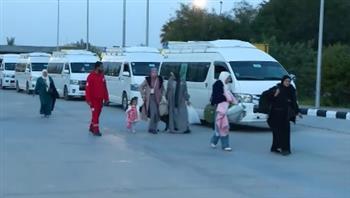 معبر رفح من الجانب المصري يستقبل دفعة جديدة من الفلسطينيين العائدين إلى غزة