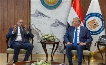   وزير البترول يستقبل نائب رئيس مؤسسة التمويل الدولية 