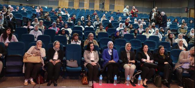 انطلاق الفاعلية الثالثة لمبادرة الكشف المبكر عن أورام الفم بجامعة الإسكندرية