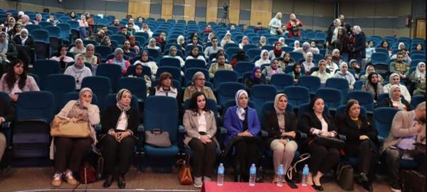 انطلاق الفاعلية الثالثة لمبادرة الكشف المبكر عن أورام الفم بجامعة الإسكندرية