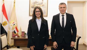   وزيرة الثقافة: التعاون مع دول منظمة التعاون الإسلامي خطوة مهمة 