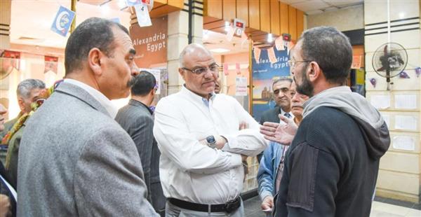 محافظ الإسكندرية يتفقد المركز التكنولوجي بحي الجمرك