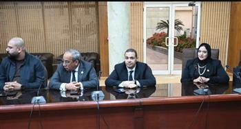   محافظ الغربية يستقبل أعضاء مجلسي النواب والشيوخ لبحث مشكلات الدوائر ووضع خطة متكاملة