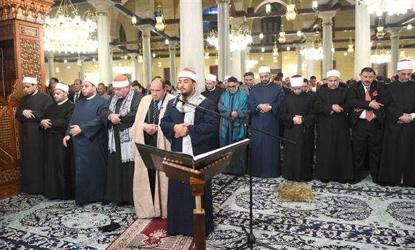 نجوم «دولة التلاوة» يحيون أولى ليالي رمضان بالمساجد الكبرى