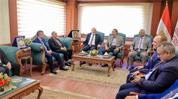   محافظ سوهاج يستقبل رئيس الجامعة 