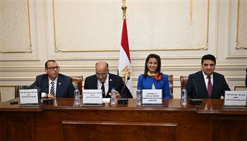   القومي للمرأة يشارك في اجتماع لجنة الدفاع والأمن القومي بمجلس الشيوخ 