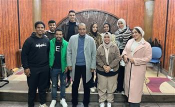 ناصر مندور يهنئ كورال جامعة قناة السويس بمشاركتهم في تتر مسلسل "رأس الأفعى"