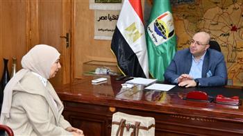 محافظ الفيوم يبحث تحسين مستوى الخدمات المقدمة للمواطنين بالقطاع الصحي