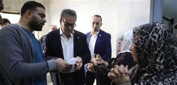   وزير الصحة يجري جولة مفاجئة بمستشفى السلام التخصصي في أول أيام رمضان ويحيل مدير المستشفى للتحقيق