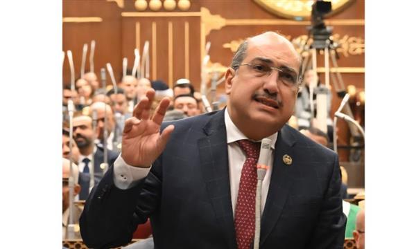 وهبة: يحذر من تخريج طالب بدون تدريب ولن يحقق المطلوب منه كطبيب ناجح