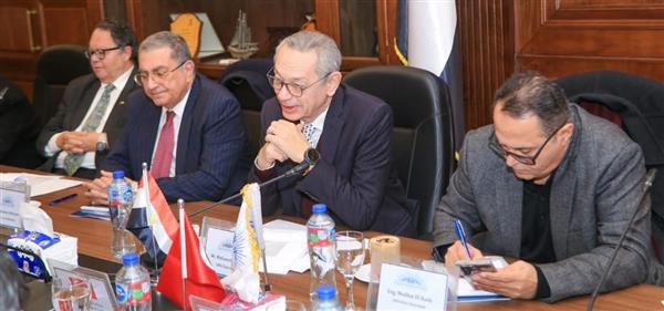 "رجال أعمال إسكندرية" و"الملحق التجاري التركي" يبحثان آفاق جديدة للتعاون التجاري