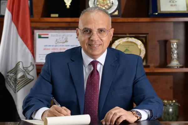 وزير الري يتابع تشغيل قناطر ديروط الجديدة لتحسين ري 1.6 مليون فدان بالصعيد