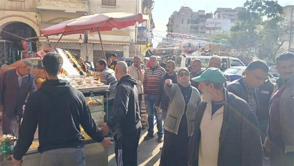محافظ بورسعيد يشدد على استمرار الحملات الميدانية لرفع الإشغالات