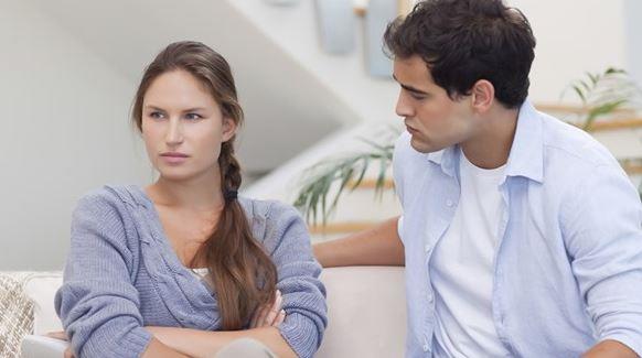 كيف يؤثر ضغط العمل على العلاقة الزوجية؟