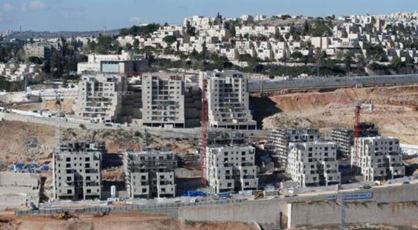 إسرائيل تمنح 66 رخصة بناء للفلسطينيين مقابل 22 ألفًا للمستوطنين بالضفة