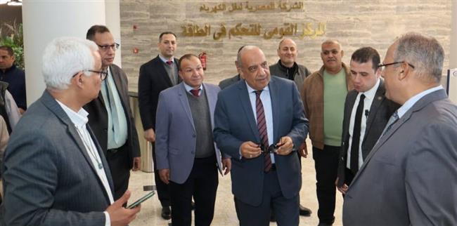 وزير الكهرباء يتفقد المركز القومي للتحكم في الطاقة 