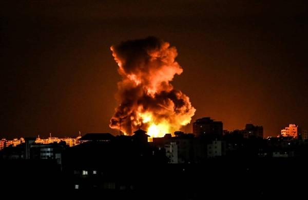إعلام فلسطيني: طائرات الاحتلال تشن غارتين على المناطق الشرقية لخان يونس جنوب غزة