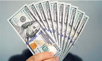   الدولار يحافظ على مستواه.. حركة سعرية هادئة في البنوك