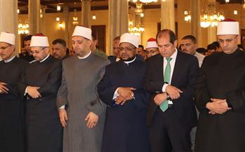   كبار القراء ونجوم "دولة التلاوة" يواصلون إحياء خامس ليالي رمضان في المساجد الكبرى