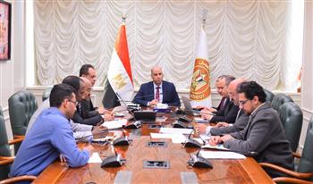   وزير العمل يعقد اجتماعًا لمتابعة الإستعدادات الخاصة بالإنتخابات النقابية العمالية