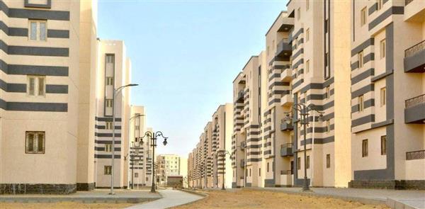 وزيرة الإسكان تتابع مستجدات مشروعات مدينة السويس الجديدة