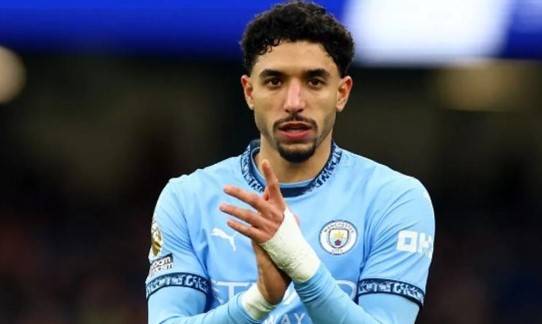 برشلونة يراقب وضع عمر مرموش في مانشستر سيتي
