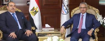   محافظ بني سويف يستقبل مدير الأمن لتهنئته بتوليه مهام منصبه الجديد