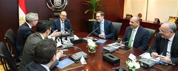   وزير الاستثمار يبحث فرص التعاون مع شركة "سكاتك" النرويجية