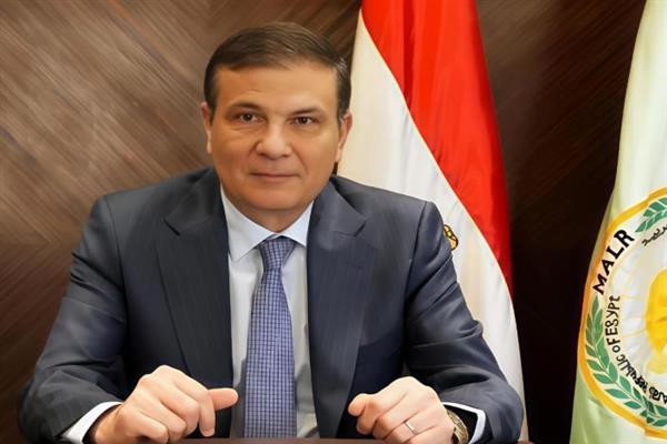 وزير الزراعة يُصدر حركة تغييرات واسعة بالوزارة والمحافظات لرفع كفاءة الأداء وتطوير الخدمات