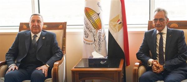 وزير شئون المجالس النيابية يستقبل رئيس المحكمة الدستورية العليا لبحث سبل التعاون المشتركة
